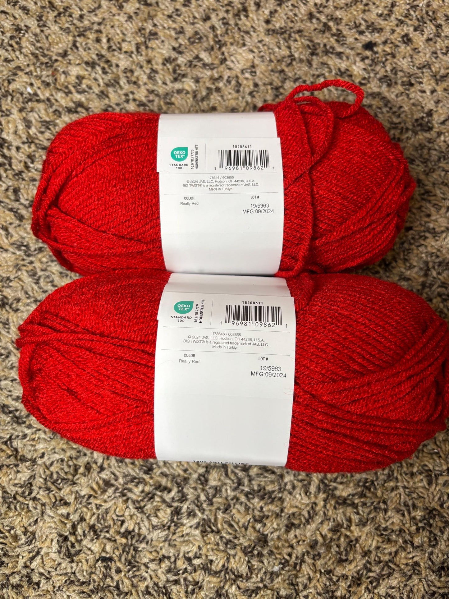Big Twist Really Red Living Yarn COMES WITH 1